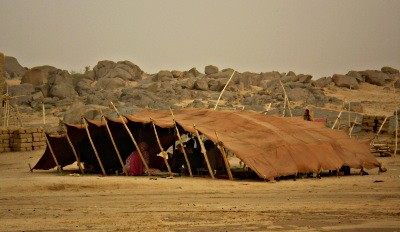 Kožený stan, okolí Aguelhoku, Mali.